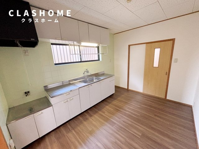 シャイン美園Ｃ　　 刈谷市近郊の賃貸はクラスホームの居間・リビング