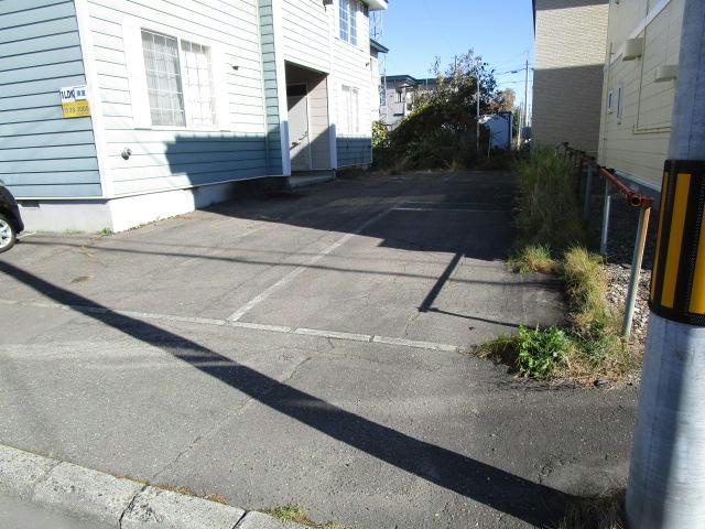 パリエ20の駐車場