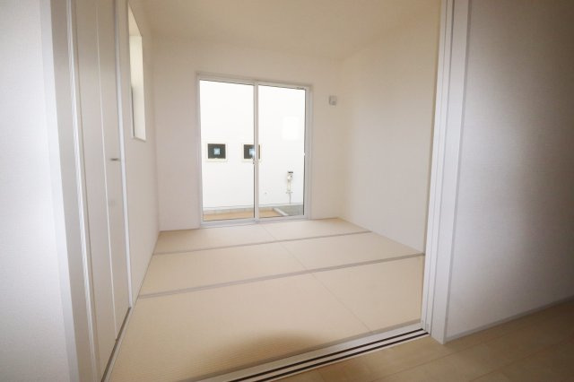 須賀川市森宿字安積田　　　　2号棟　　　西袋第1小学校、西袋中学区　のキッチン|※同社施工例