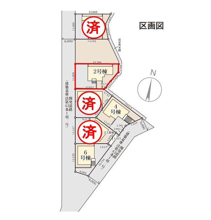 須賀川市森宿字安積田　　　　2号棟　　　西袋第1小学校、西袋中学区　の外観|南西側から見た駐車場を含む外観♪