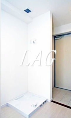 【設備】 | Ｗｉｓｔ新宿 | 室内洗濯機置き場です。