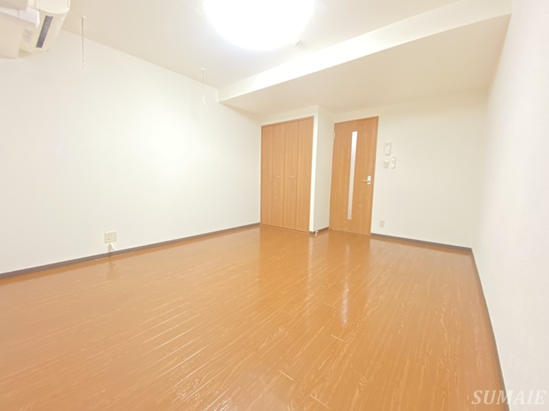 マンション王子の寝室|別角度からみた居室です☆