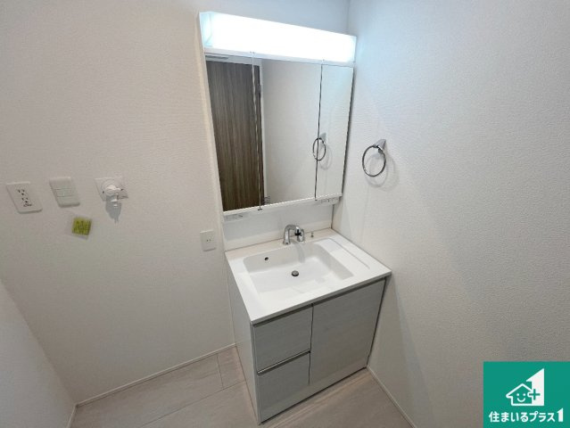 柏原市国分東条町　新築一戸建ての外観|現在建築中！落ち着いた街並みで新生活を始めることが出来そう！周辺の物件も併せてご紹介させて頂きます！