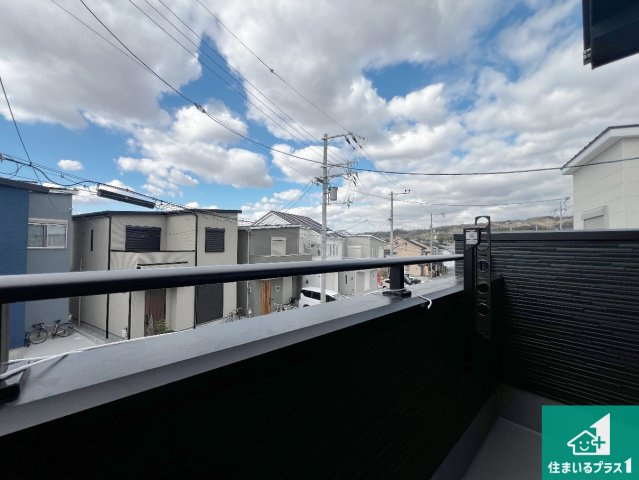 柏原市国分東条町　新築一戸建ての展望|日当たりのよいバルコニー！お部屋が開放的に！