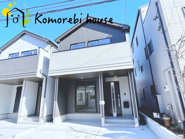 第8上尾二ツ宮　新築一戸建て　Bの外観|耐久性に優れたサイディング貼りの外観。雨風に強く、汚れにくい素材で美しさが長持ちします。日々のメンテナンス負担を軽減し、家族の暮らしをしっかり守る安心の新築住宅です。