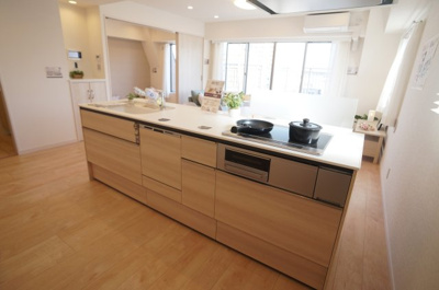 【洋室】 | ミオカステーロ西小岩 | 東側洋室