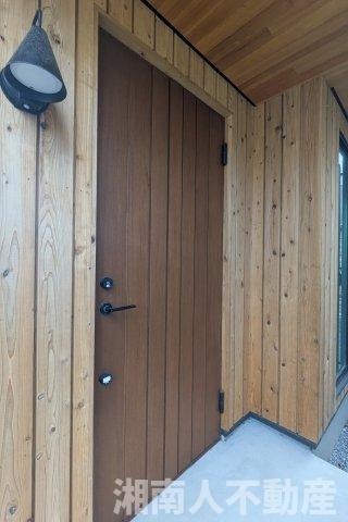 藤沢市辻堂東海岸３丁目２３－２新築戸建ての玄関|シンプルで使いやすい玄関です