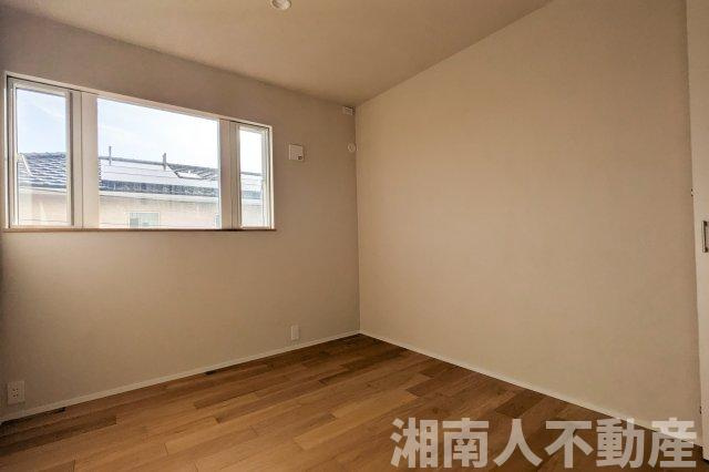 藤沢市辻堂東海岸３丁目２３－２新築戸建ての洋室|明るい洋室です