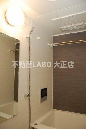 ドゥーエなんば南の浴室