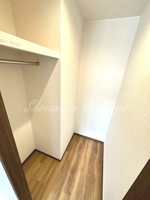 【収納】 | 横浜元町ガーデン光國 | 嬉しいウォークインクローゼット♪