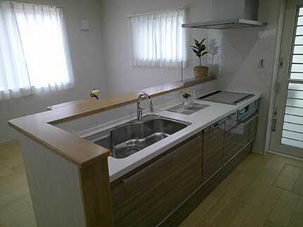 安芸郡府中町柳ヶ丘　新築一戸建て(A)のキッチン