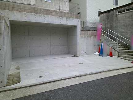 安芸郡府中町柳ヶ丘　新築一戸建て(A)の駐車場