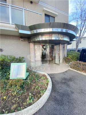 【エントランス】 | ルクレ川口イースト | 清潔なエントランスです