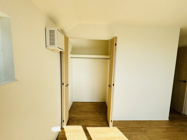 柏市酒井根２丁目新築戸建【酒井根小学校：7分】の収納|6.5帖洋室収納
