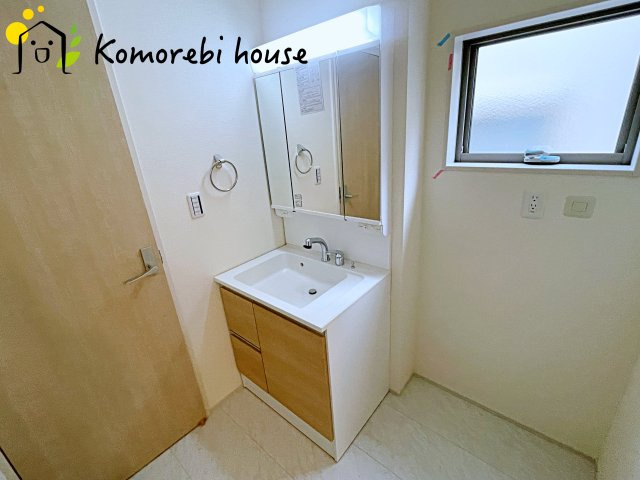 上尾市小敷谷　第2　新築一戸建て　リーブルガーデン　04の独立洗面台|26.3.6撮影済み