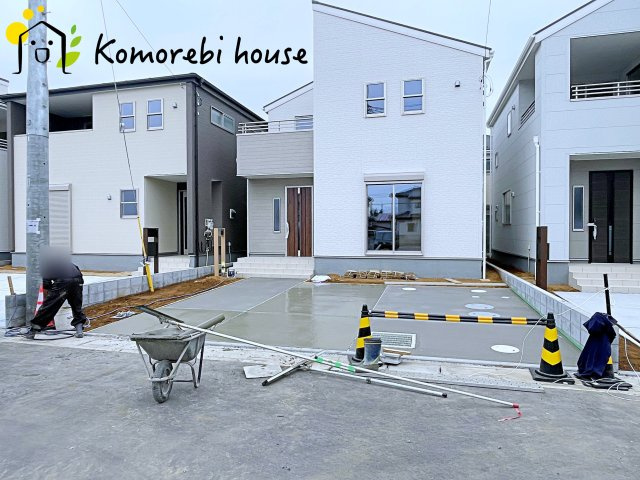 上尾市小敷谷　第2　新築一戸建て　リーブルガーデン　04の駐車場|26.3.6撮影済み