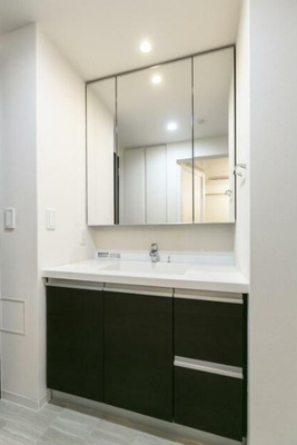 【独立洗面台】 | BLESS中野弥生町 | 嬉しい独立洗面台付き。