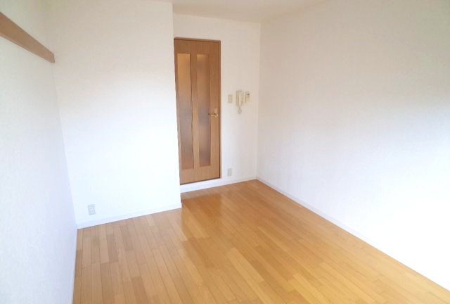 【寝室】 | リュミエール森南