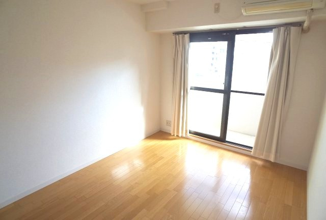 【洋室】 | リュミエール森南