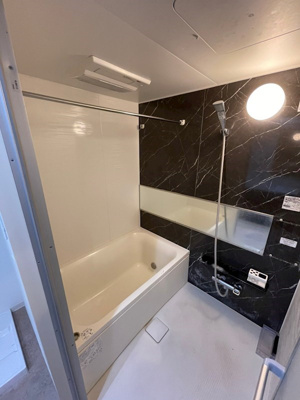 【浴室】 | フォレ・リビエール磯辺通