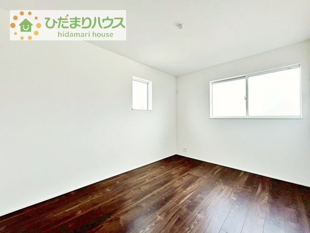 【洋室】 | 取手市青柳第2期　新築戸建　2号棟 | 木の温もりがやさしいフローリング♪