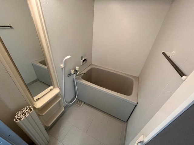 ハッピースリーヒルズの浴室