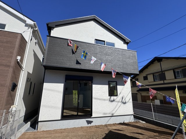 柏市酒井根２丁目新築戸建【酒井根小学校：7分】の外観|2号棟外観・完成済み内覧可能です！