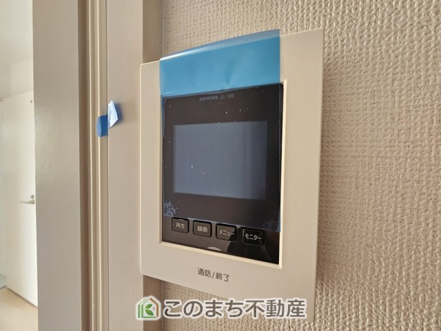 ハートフルタウン宇都宮市簗瀬3丁目1229番の防犯設備|モニタ付きインターホンで防犯面もしっかり安心♪