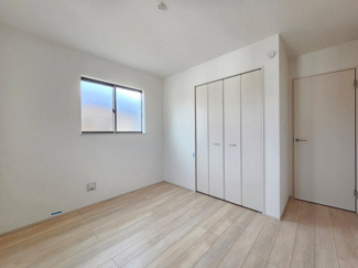 【洋室】 | ハートフルタウン宇都宮市簗瀬3丁目1229番　A号棟 | 陽だまりの空間で、プライベートなお家時間も快適にお過ごしいただけます♪