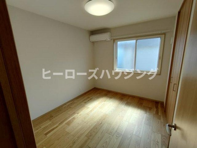 【洋室】 | ローズB