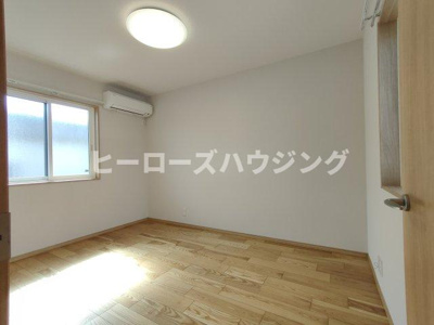 【洋室】 | ローズB