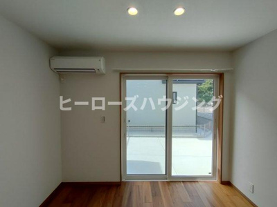 【洋室】 | ローズB