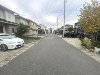 【前面道路含む現地写真】 | 真岡市上大沼4LDK+S中古住宅