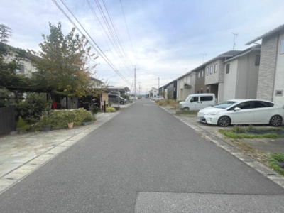 【前面道路含む現地写真】 | 真岡市上大沼4LDK+S中古住宅