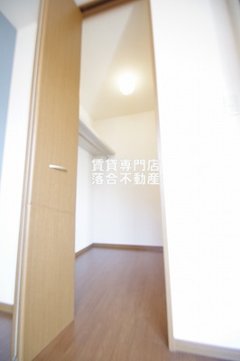 【収納】 | セジュール多摩境 | 便利なウォークインクローゼット♪