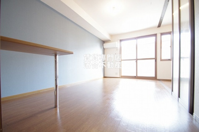 【居間・リビング】 | セジュール多摩境 | 広々とした明るいリビング♪