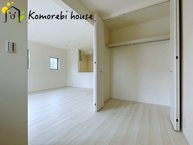 上尾市小敷谷第2　新築一戸建て　リーブルガーデン　10の収納|26.3.6撮影済み