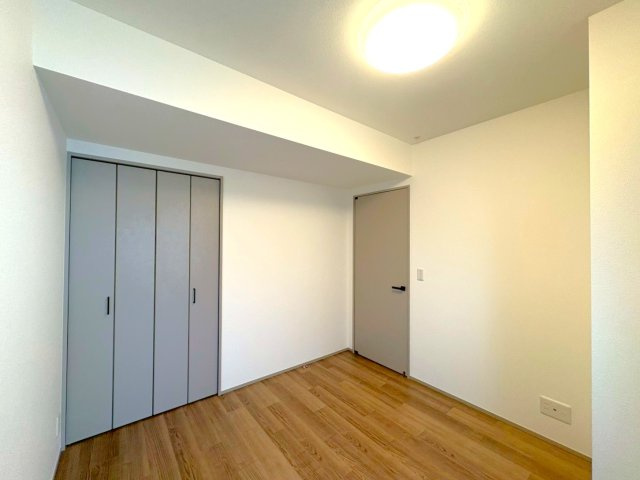 ２０２５年８月フルリフォーム済◆広々リビングの３ＬＤＫ◆ペット飼育可◆ザ・京都レジデンス御所南の洋室|洋室（５帖）