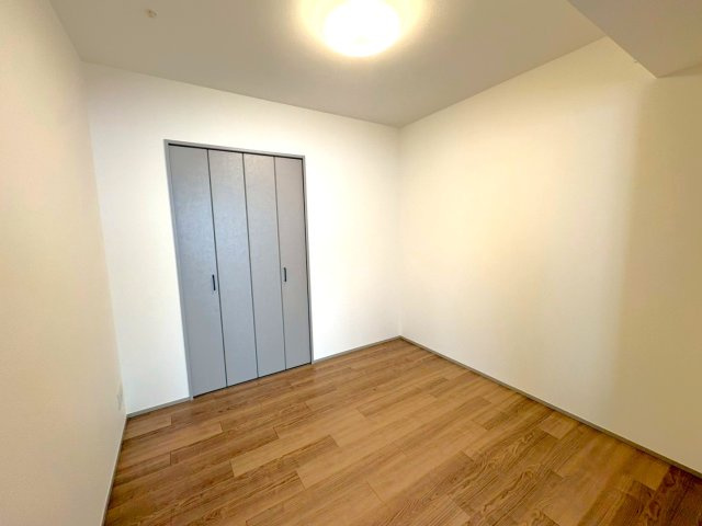 ２０２５年８月フルリフォーム済◆広々リビングの３ＬＤＫ◆ペット飼育可◆ザ・京都レジデンス御所南の洋室|洋室（４.８帖）