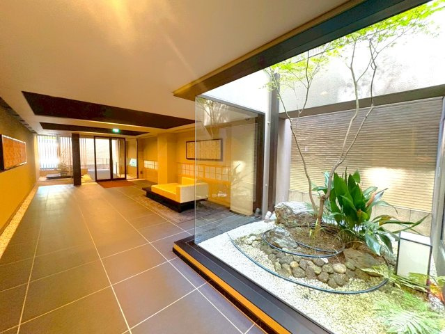 ２０２５年８月フルリフォーム済◆広々リビングの３ＬＤＫ◆ペット飼育可◆ザ・京都レジデンス御所南のロビー|ロビー