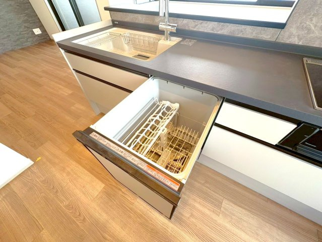 ２０２５年８月フルリフォーム済◆広々リビングの３ＬＤＫ◆ペット飼育可◆ザ・京都レジデンス御所南のキッチン|キッチン：食洗機
