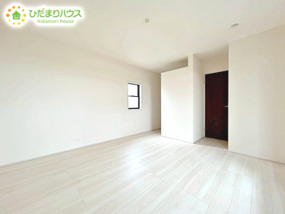 【寝室】 | ひたちなか市稲田10期　新築戸建　1号棟 | 大きなベッドを置いても余裕の広さの主寝室♪♪