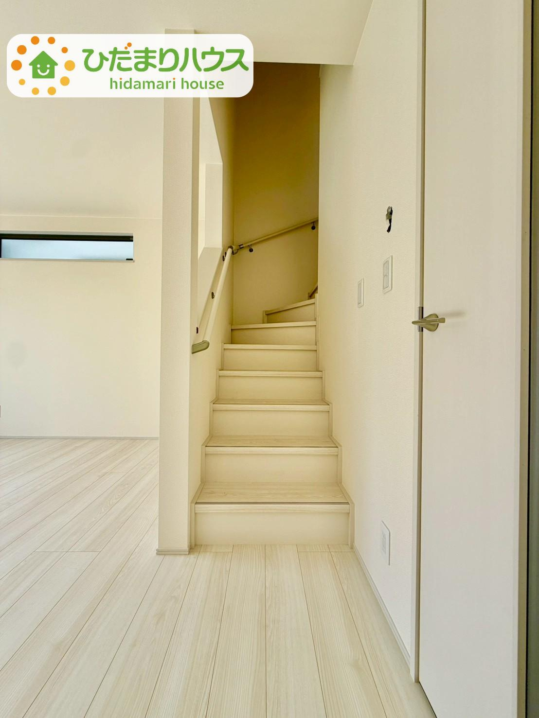 野田市清水619番1　新築戸建　C号棟の内装|リビング階段は家族が出掛ける様子、帰ってくるのが自然とわかり、声をかけやすいです。									
