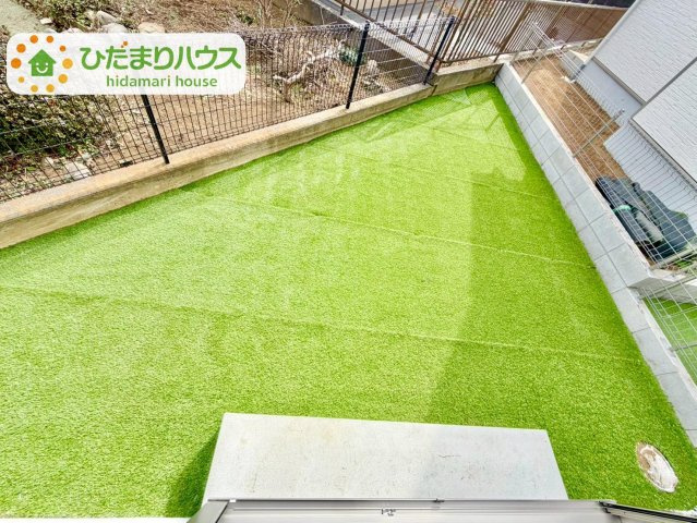 野田市清水619番1　新築戸建　C号棟の庭|"日当たりの良い広い庭。友人や親せきが集まってＢＢＱをしたり、ペットと遊んだり。
一戸建てならではの楽しさが広がります(*^-^*)"												
