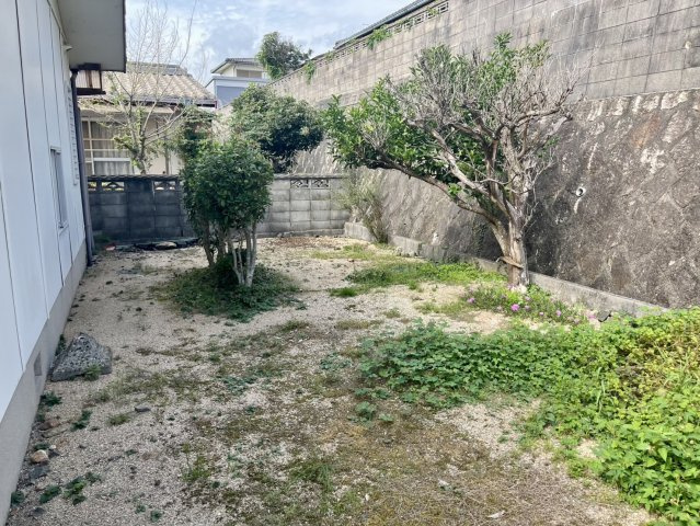 【庭】 | お庭も広く家庭菜園やBBQもできます！