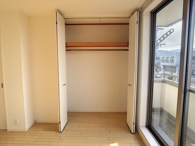 ヘーベルメゾン野芥の収納