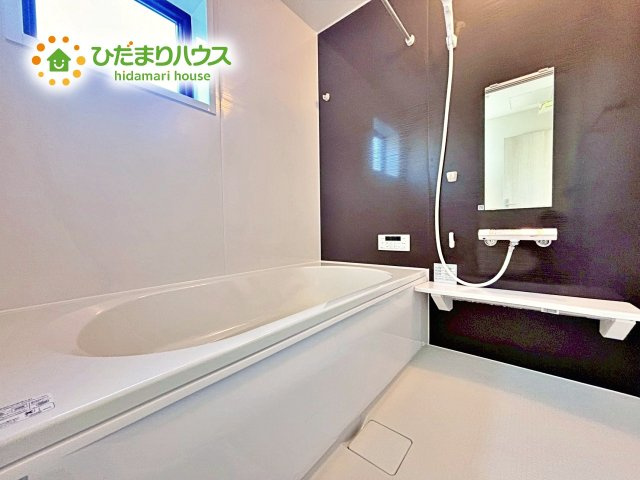 【浴室】 | ひたちなか市稲田10期　新築戸建　2号棟 | 清潔感のある浴室は自分一人のリラックス空間を演出してくれます。もちろんお子様と一緒でも十分な広さがあり快適です(^^♪