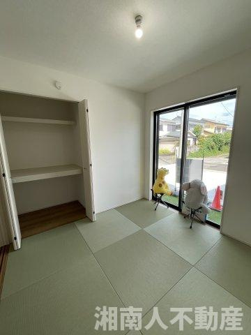 小田原市堀之内2期  新築戸建全7棟　1号棟の和室|明るい和室です