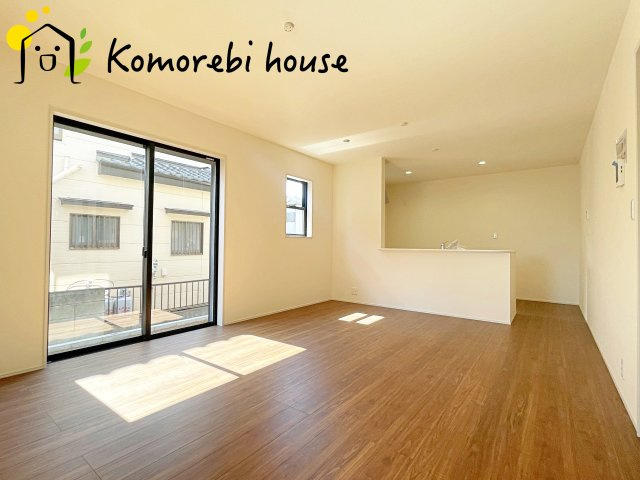 上尾市小敷谷第2　新築一戸建て　リーブルガーデン　11の居間・リビング|使いやすい居間です