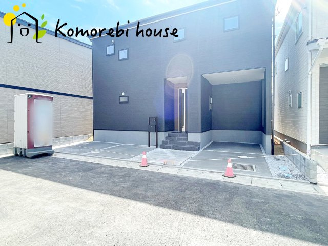 上尾市小敷谷第2　新築一戸建て　リーブルガーデン　11の駐車場|車をお持ちの方に嬉しい駐車場付きの物件です